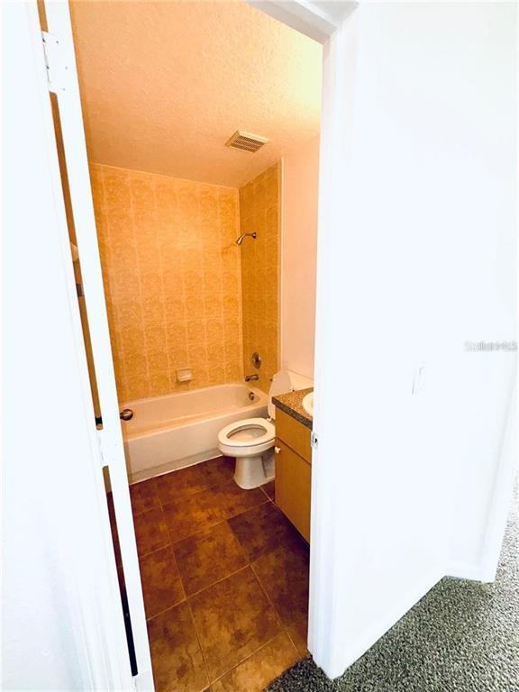Building Photo - 1106 S Beach Cir