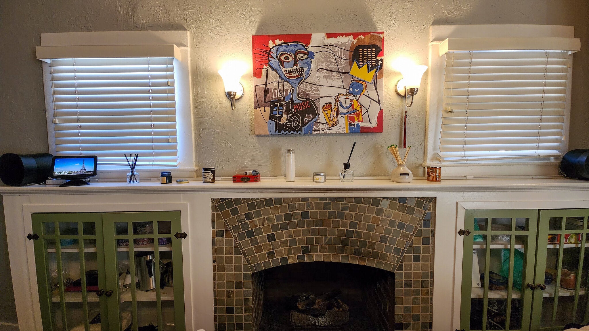 UNFURNISHED: This is how a tenant might use the space. - 60 W Lewis Ave