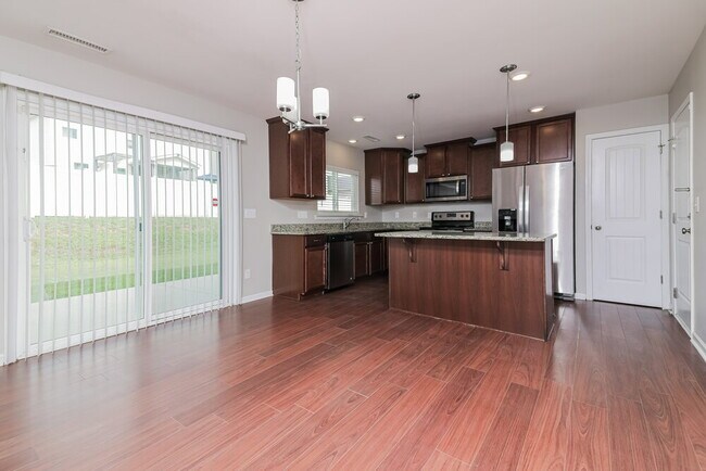 Building Photo - 232 Pamlico Dr