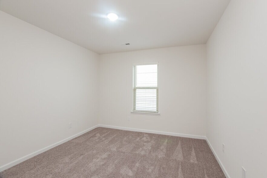 Building Photo - 4315 Drifter Dr