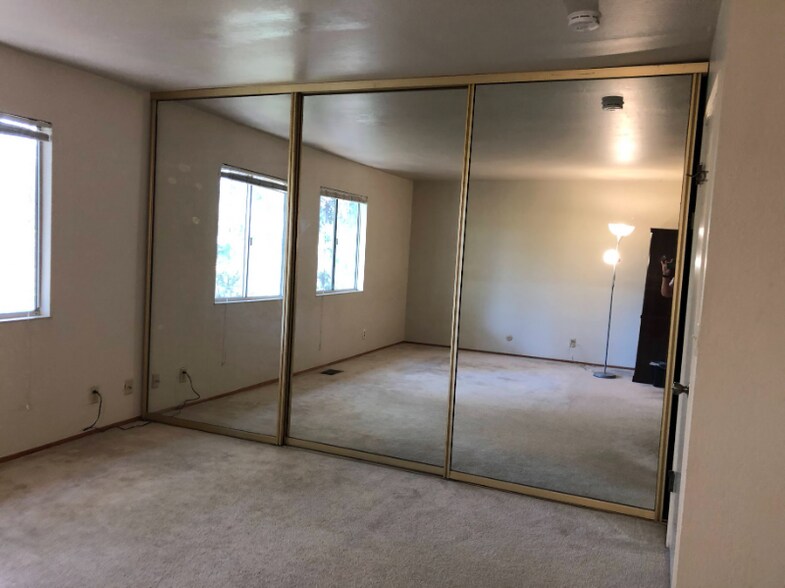 Building Photo - 1816 Cannon Dr