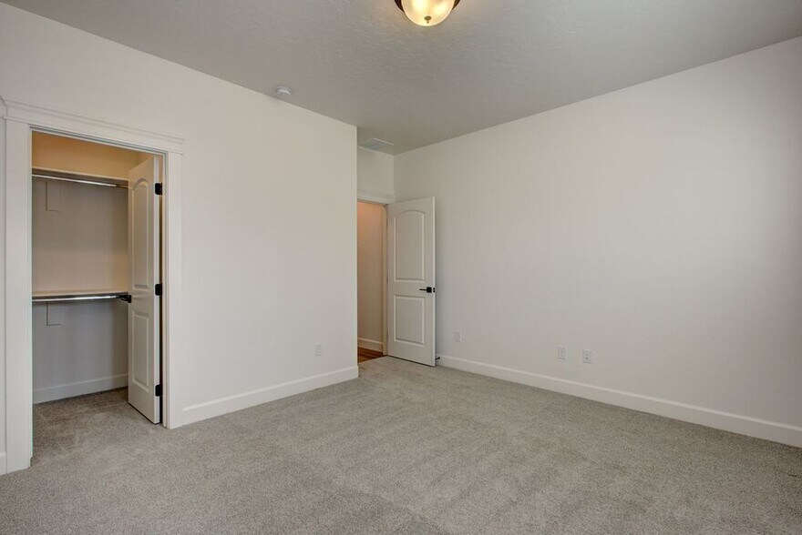 Bedroom 3 - 538 S Prospector Ln