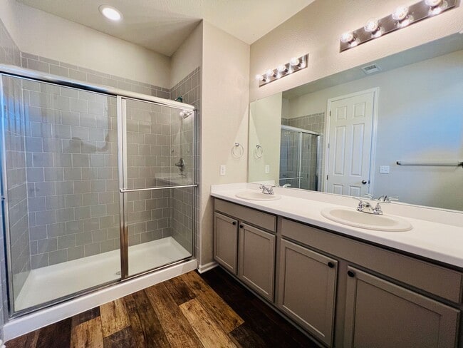 Building Photo - $0 DEPOSIT OPTION. INVITING 3 BED HOME IN EASTPOINT PARK, NORTH COMMERCE CITY