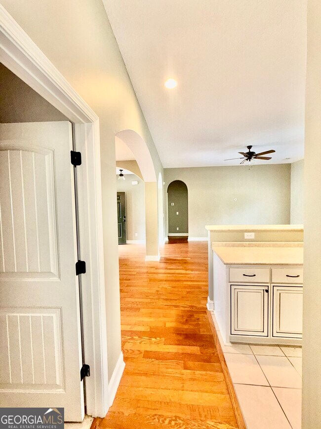 Building Photo - 1038 Sand Dollar Way