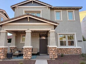 Building Photo - 21045 W Sunrise Ln