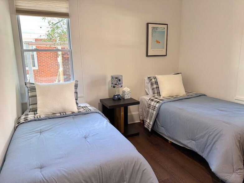 Building Photo - 2936 Oceola St