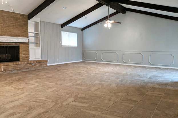 Building Photo - 2330 Blossom Dr
