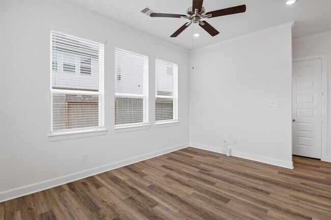 Building Photo - 11404 Irish River Dr