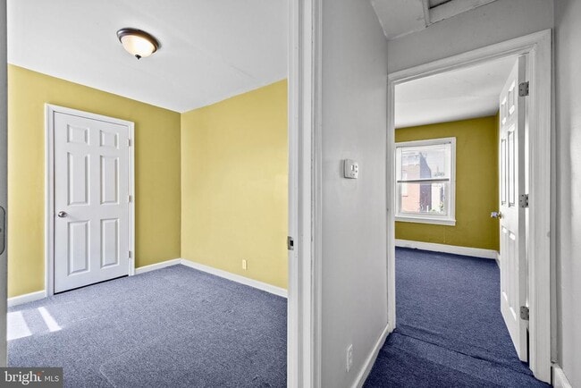 Building Photo - 1405 N 7th St