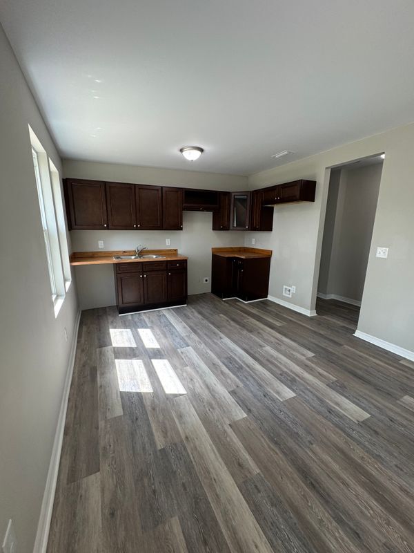 Building Photo - 5134 Dodge Rd