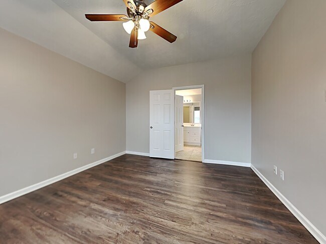 Building Photo - 9010 York Hollow Ln