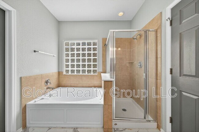 Building Photo - 140 Clapboard Run