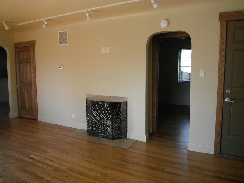 Building Photo - 7023 E 17th Ave