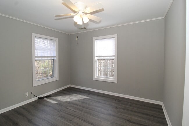 Building Photo - 2418 W Wedington Dr