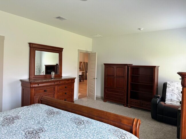 Building Photo - 6927 Morales Way