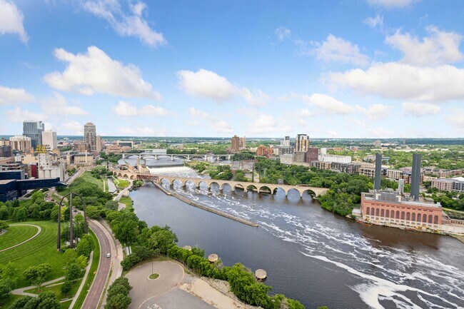 Building Photo - 1111 W River Pkwy