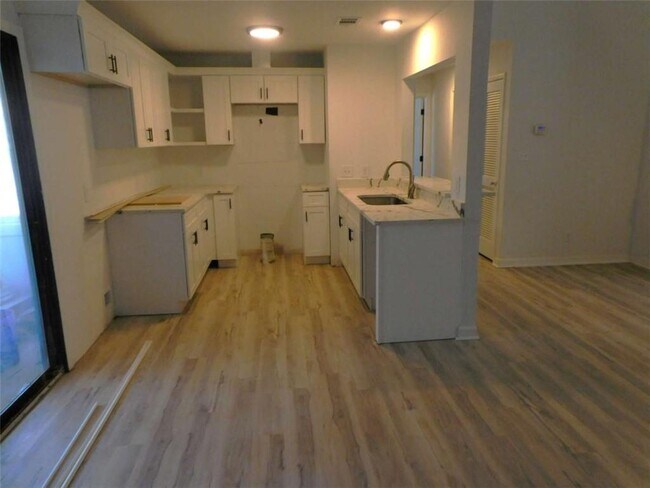Building Photo - 1286 Britain Dr NW