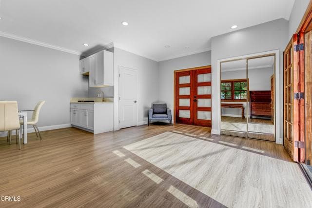 Building Photo - 1115 S Wilton Pl