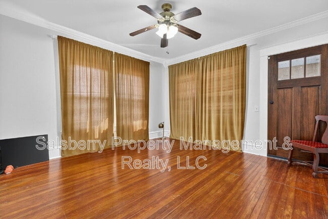 Building Photo - 212 N Grand Ave