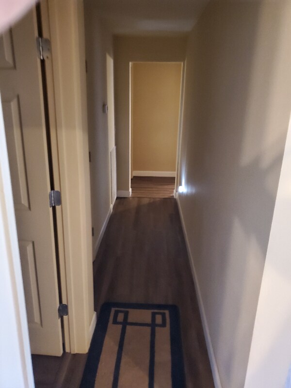 Building Photo - 53 Benton St