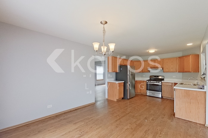 Building Photo - 5206 W Mulberry Ln