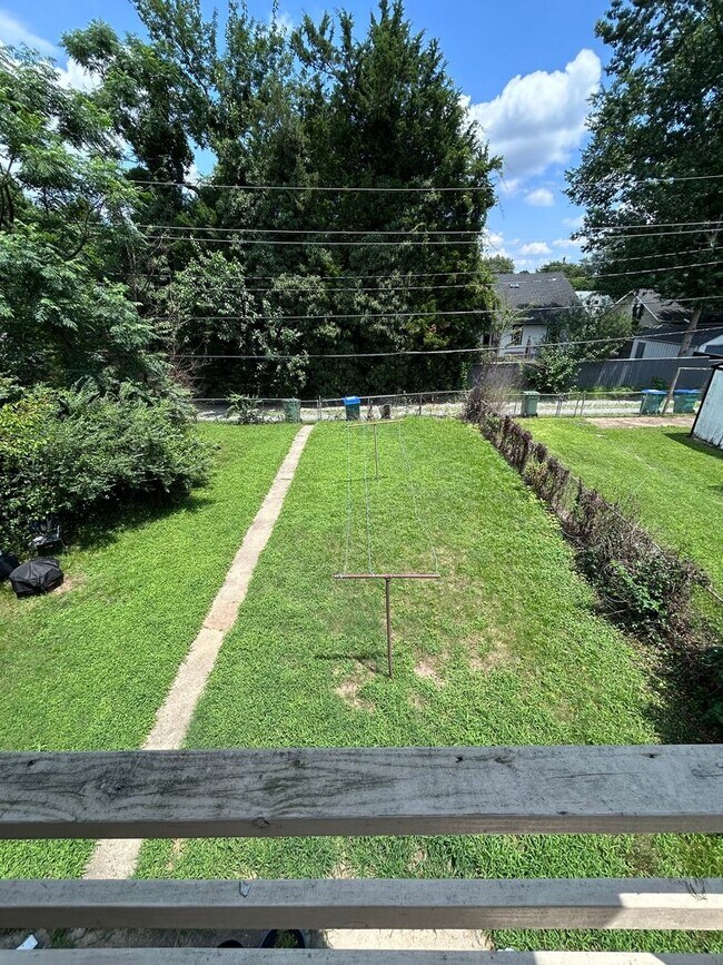 Building Photo - 3241 Woodrow Ave
