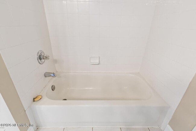 Building Photo - 337 S Mill View Way