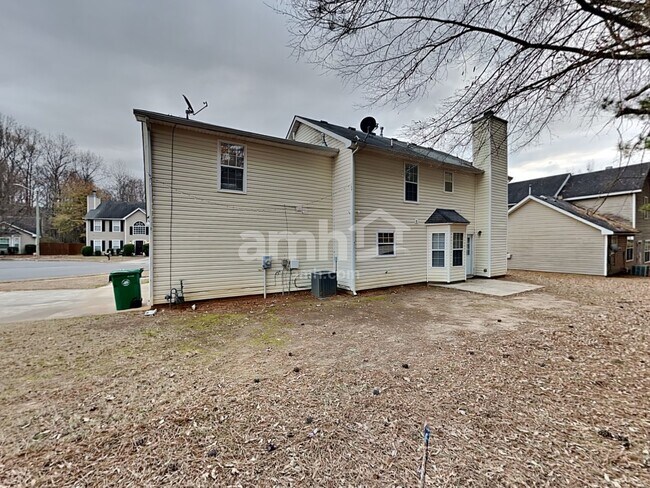 Building Photo - 6541 Pole Creek Dr