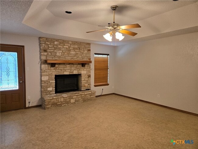 Building Photo - 776 Country Club Dr