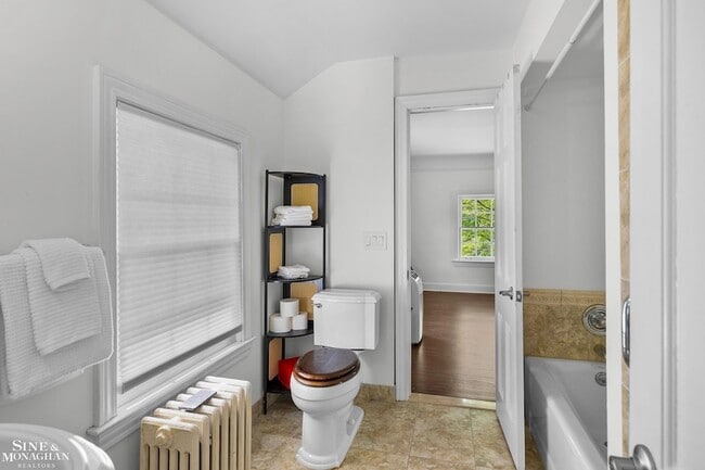 Building Photo - 276 Lewiston Rd