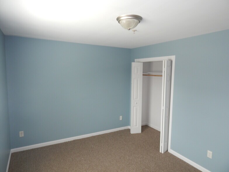 Building Photo - 22 Cutts Street