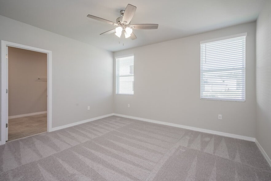 Building Photo - 588 Sun Warbler Wy