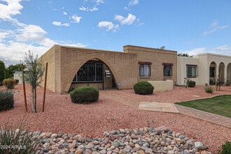 Building Photo - 1803 W Maryland Ave