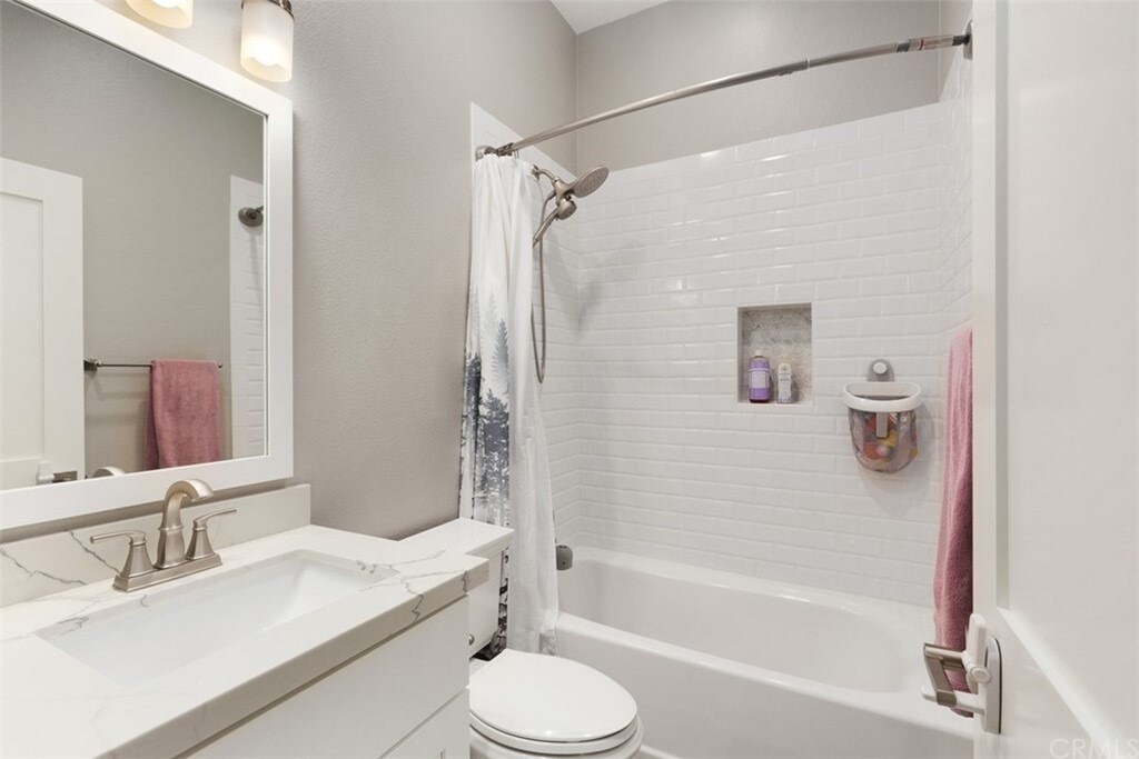 Building Photo - 3401 S Main St