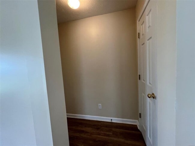 Building Photo - 8901 Ashland Park Pl