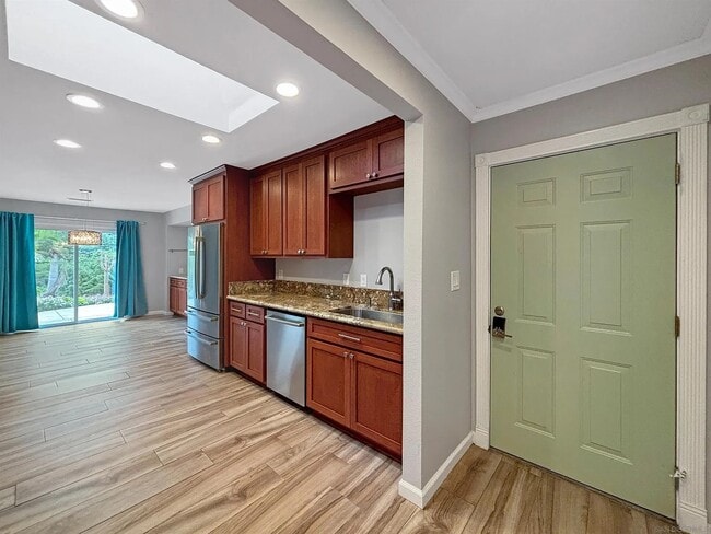 Building Photo - 3168 Courser Ave