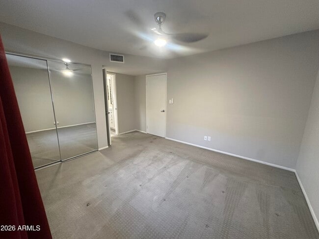 Building Photo - 5525 E Thomas Rd