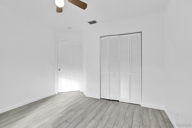 Building Photo - 13978 Folkestone Cir