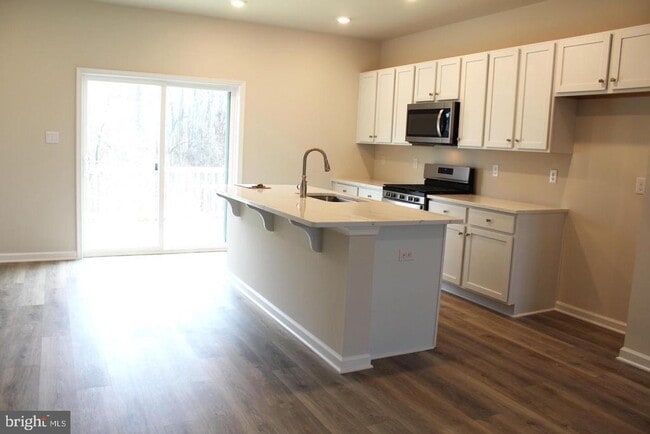Building Photo - 102 Jonagold Dr