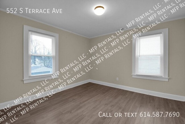 Building Photo - 552 S Terrace Ave