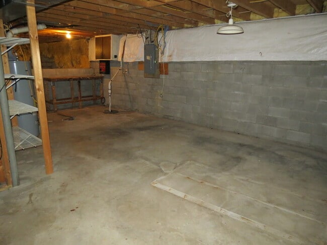 Building Photo - 5885 Katelyn Ln