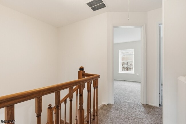 Building Photo - 374 Aldeburgh Ave