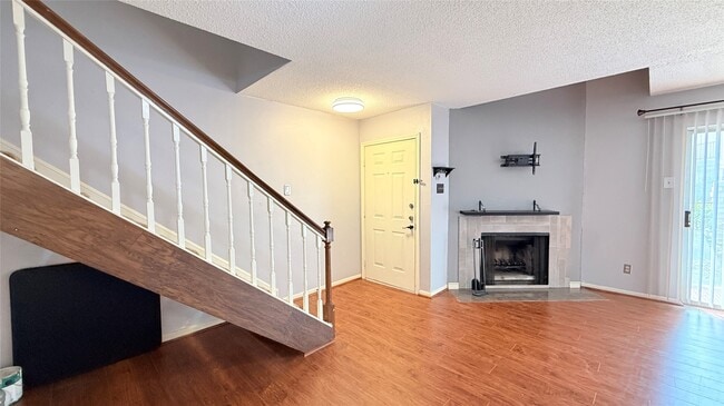 Building Photo - 2120 El Paseo St