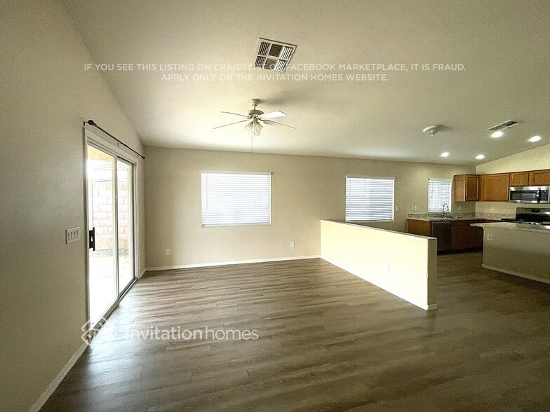 Building Photo - 1815 N 120th Dr