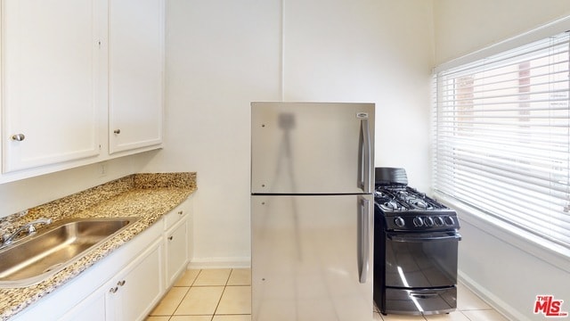 Building Photo - 205 N Kenmore Ave