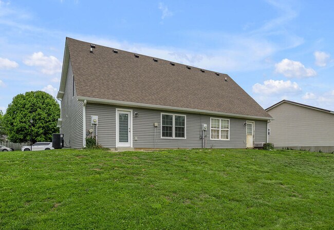 Building Photo - 242 Elkhorn Meadows Dr