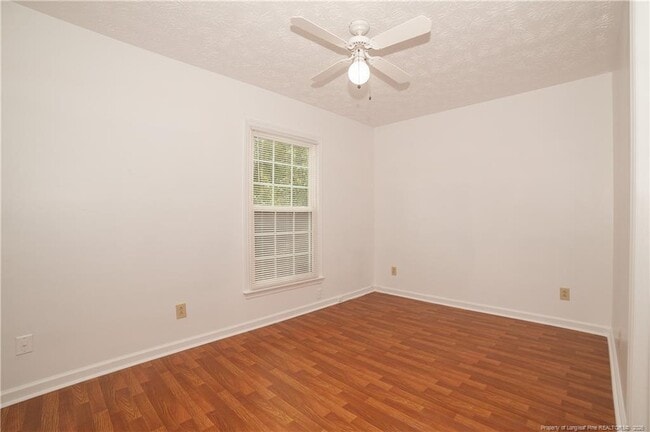Building Photo - 6440 Brookshire St