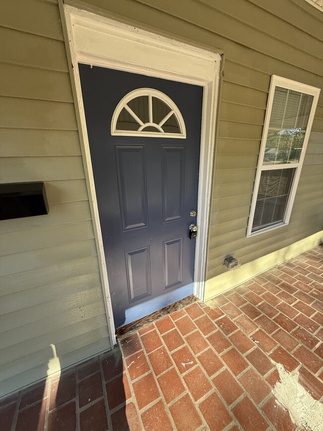 Building Photo - 1508 Alabama Ave SW