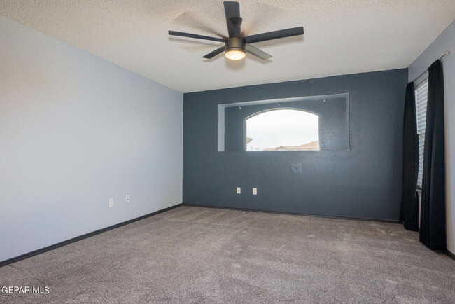 Building Photo - 3274 Maple Point Dr