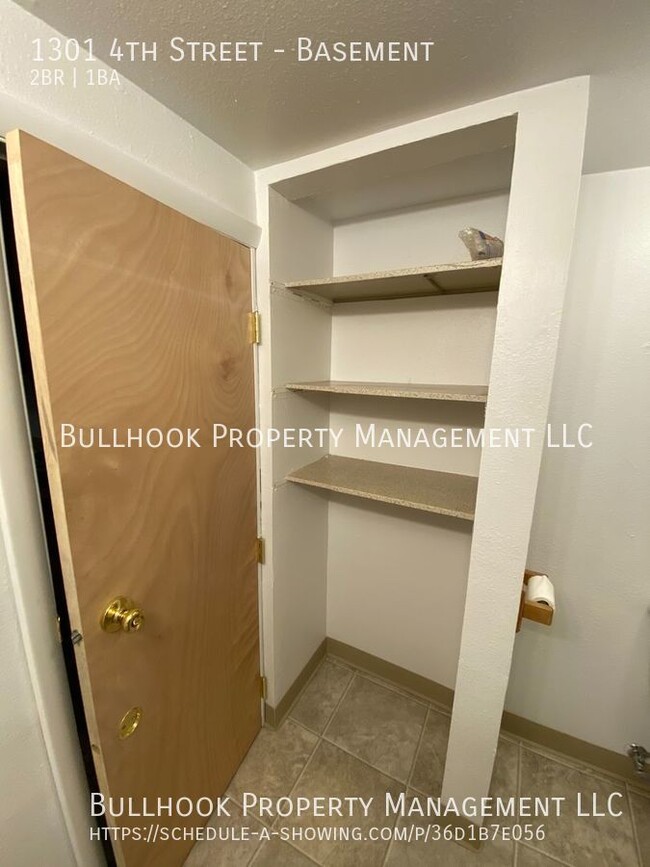 Building Photo - 2 bedroom basement apartment - newer windo...